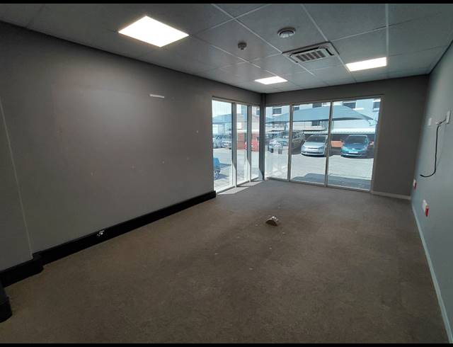 2,002M² OFFICE TO LET IN WATERFALL